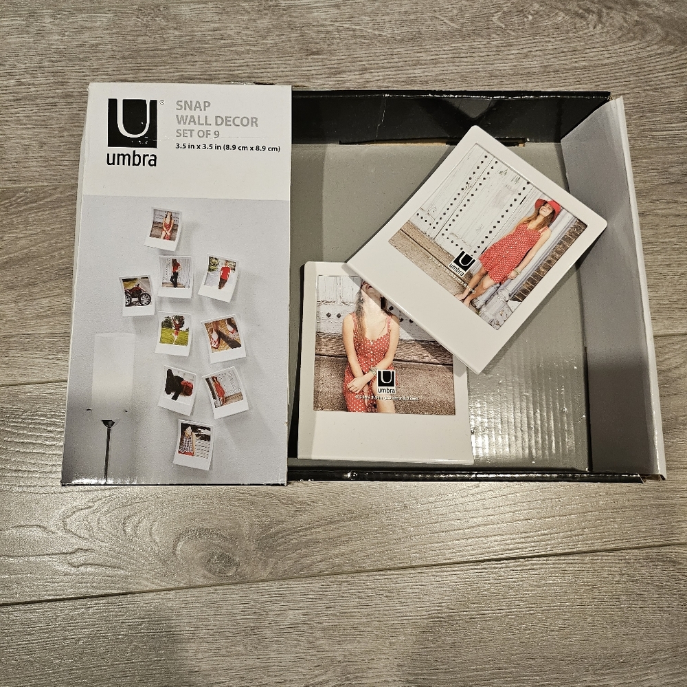 3 for $30 -NWT Umbra Snap wall decor set of 9